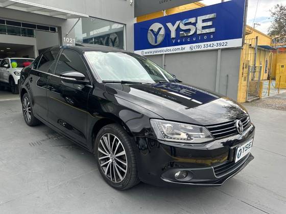 VOLKSWAGEN JETTA 2.0 TSI HIGHLINE 211CV GASOLINA 4P TIPTRONIC VOLKSWAGEN JETTA 2.0 TSI HIGHLINE 211CV GASOLINA 4P TIPTRONIC